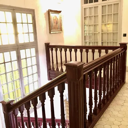 Bed & Breakfast Roumanille 3*