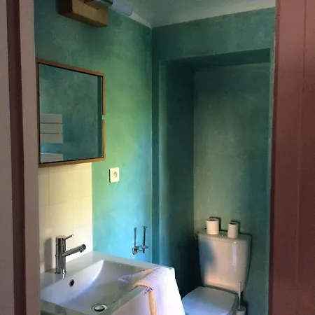 Roumanille Bed & Breakfast